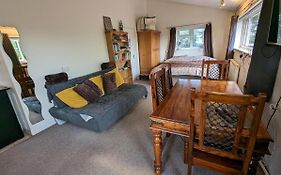 Bristol Self-Catering Studio+Kitchen+Parking